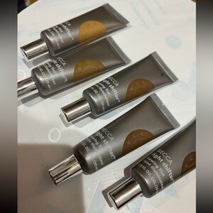 DISCONTINUED BECCA COSMETICS DEWY SKINT TINT